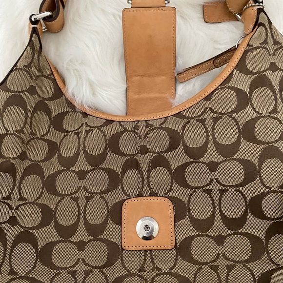 Coach Handbag - Picture 3 of 6